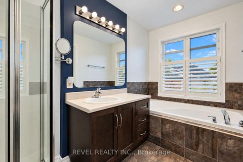Photo 25 at 54 ENCORE Private, Nepean (City View/Skyline/Fisher Heights/Parkwood Hills), Ottawa