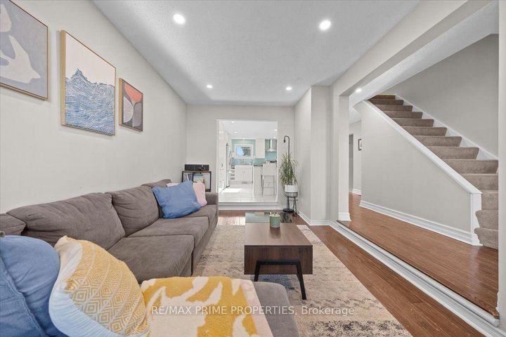 Photo 6 at 78 Fieldgate Drive, Nepean (Knollsbrook), Ottawa