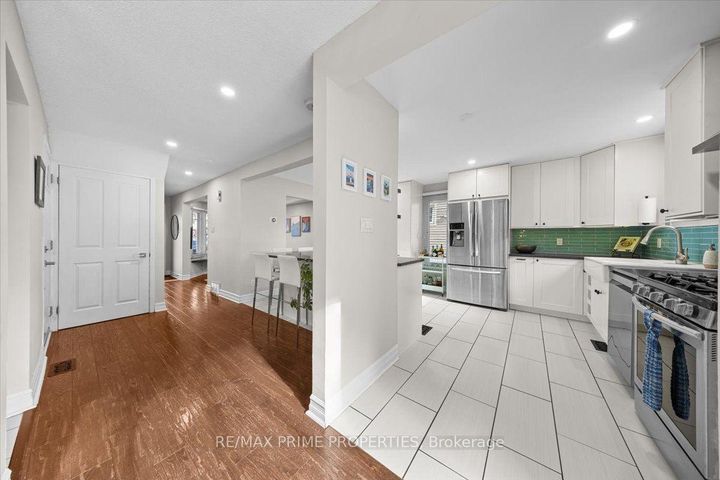 Photo 12 at 78 Fieldgate Drive, Nepean (Knollsbrook), Ottawa