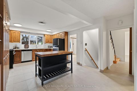 Photo 4 at 1038 Arnot Road, Nepean (Courtland Park), Ottawa