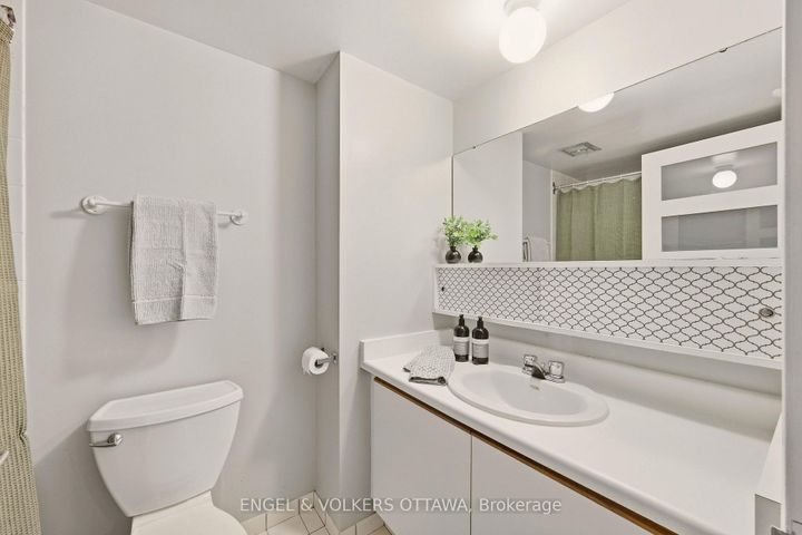 Photo 27 at 606 - 475 Laurier Avenue W, Ottawa Centre, Ottawa