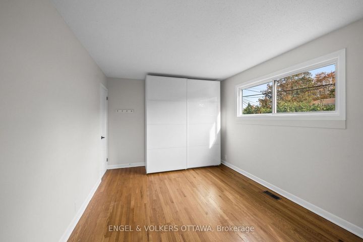 Photo 19 at 50 Solva Drive, Nepean (Crystal Beach), Ottawa