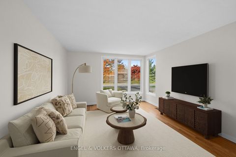 Photo 7 at 50 Solva Drive, Nepean (Crystal Beach), Ottawa