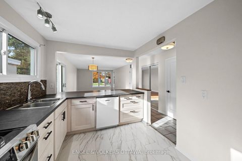 Photo 16 at 50 Solva Drive, Nepean (Crystal Beach), Ottawa