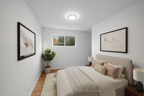 Photo 24 at 50 Solva Drive, Nepean (Crystal Beach), Ottawa