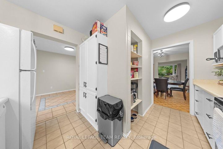 Photo 12 at 53 Meadowbank Drive, Nepean (Briargreen), Ottawa