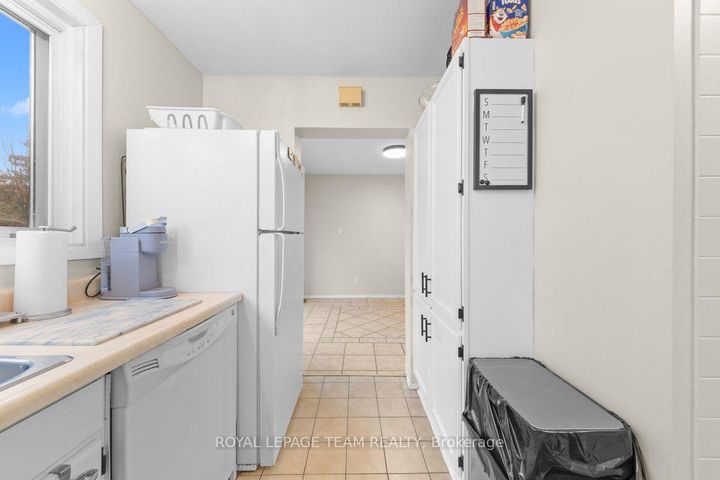 Photo 16 at 53 Meadowbank Drive, Nepean (Briargreen), Ottawa
