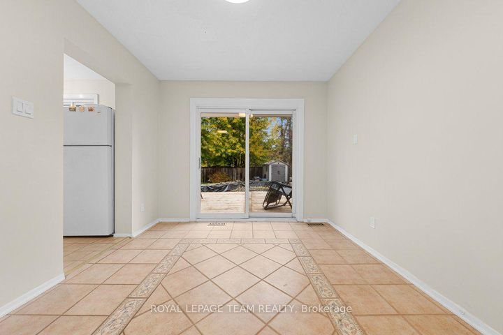 Photo 19 at 53 Meadowbank Drive, Nepean (Briargreen), Ottawa