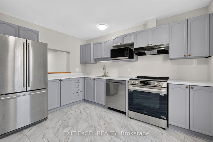 Photo 16 at 2712 Baseline Road, Nepean (Leslie Park), Ottawa