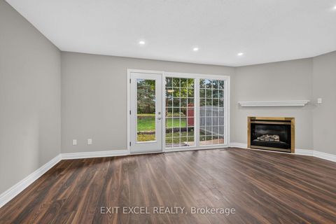 Photo 5 at 2712 Baseline Road, Nepean (Leslie Park), Ottawa