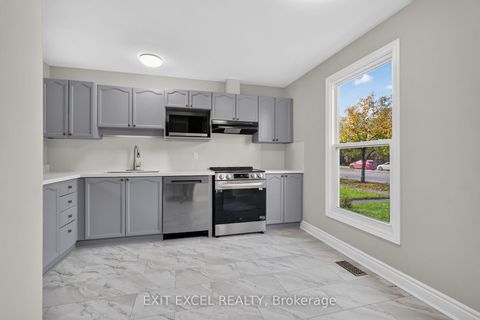 Photo 14 at 2712 Baseline Road, Nepean (Leslie Park), Ottawa