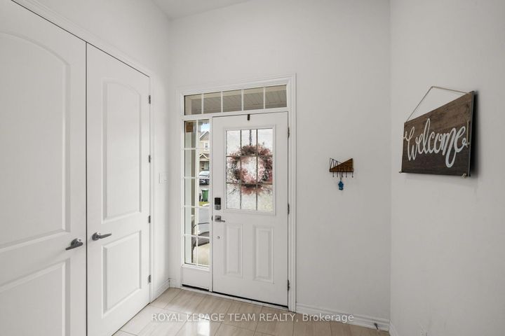 Photo 2 at 91 Mesa Drive, Nepean (Half Moon Bay), Ottawa