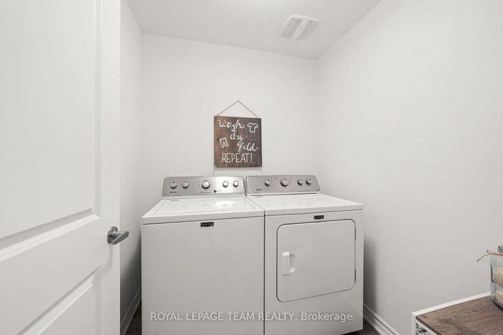 Photo 27 at 91 Mesa Drive, Nepean (Half Moon Bay), Ottawa