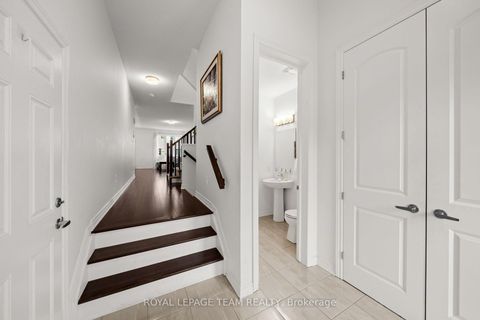 Photo 3 at 91 Mesa Drive, Nepean (Half Moon Bay), Ottawa
