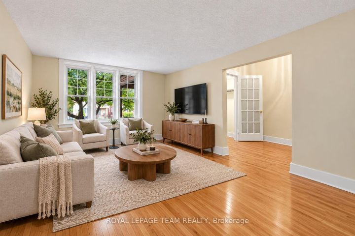 Photo 7 at 208 Holland Avenue, Ottawa West/Tunneys Pasture, Ottawa