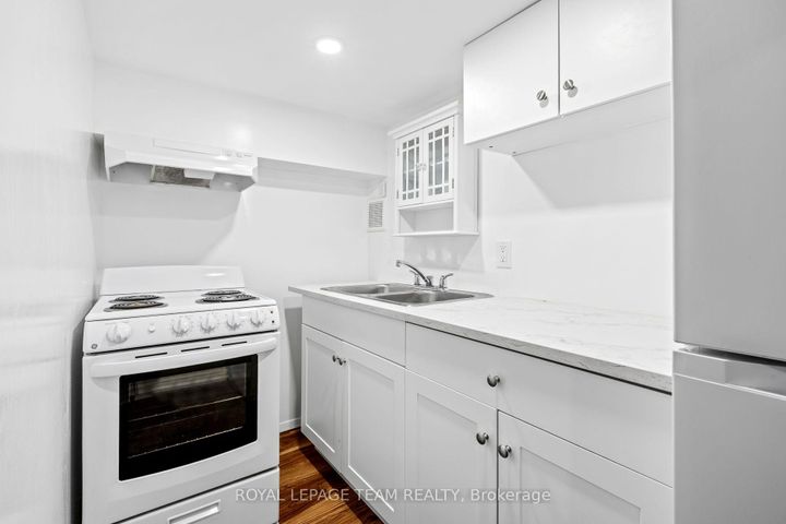 Photo 36 at 208 Holland Avenue, Ottawa West/Tunneys Pasture, Ottawa