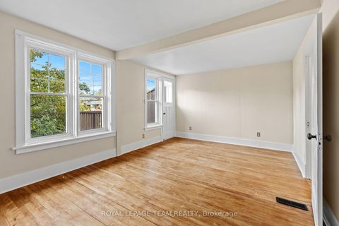 Photo 23 at 208 Holland Avenue, Ottawa West/Tunneys Pasture, Ottawa