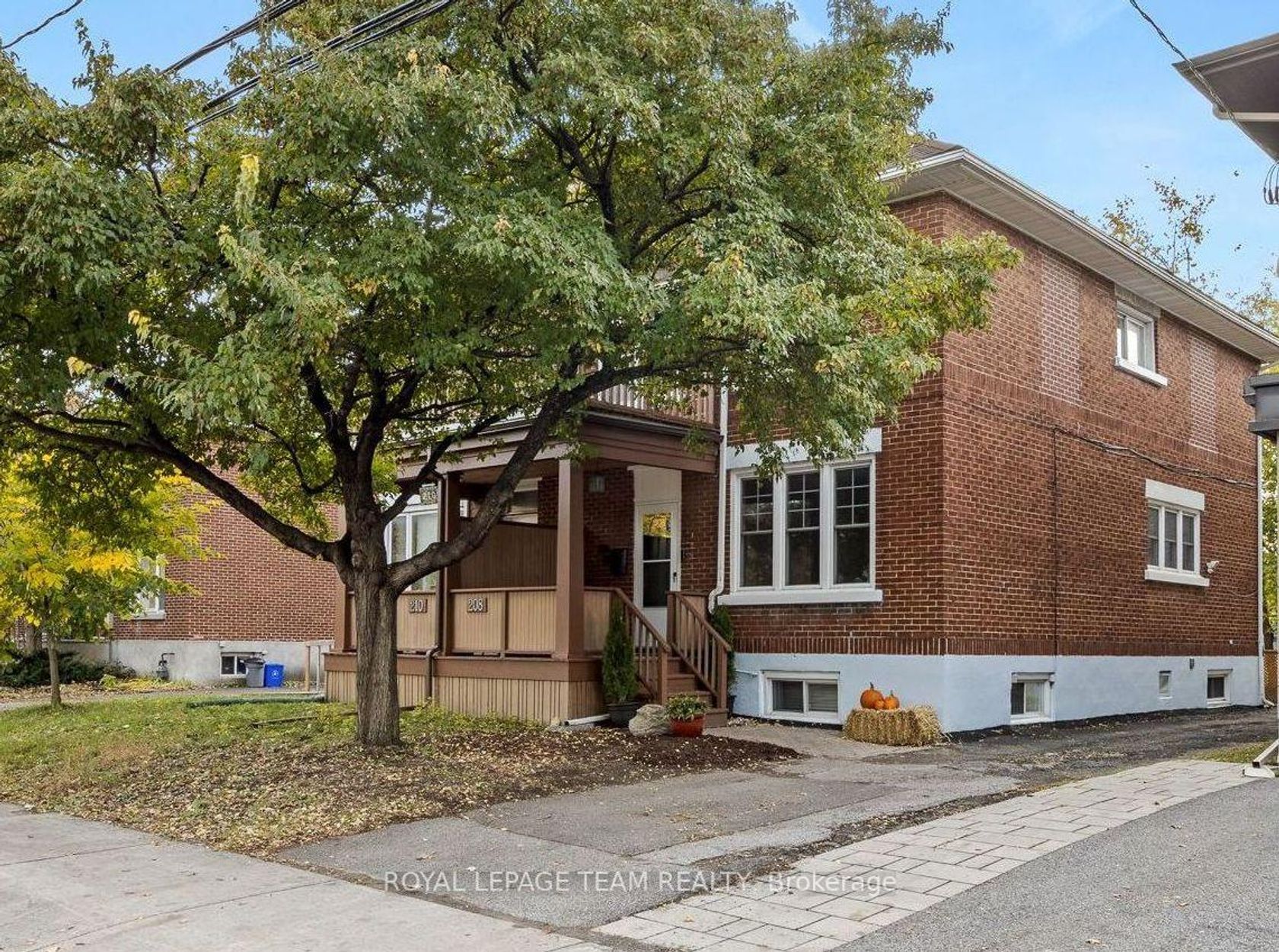 208 Holland Avenue, Ottawa West/Tunneys Pasture, Ottawa 