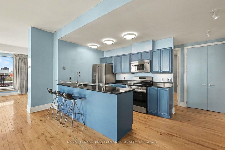 Photo 9 at PH3 - 364 Cooper Street, Ottawa Centre, Ottawa