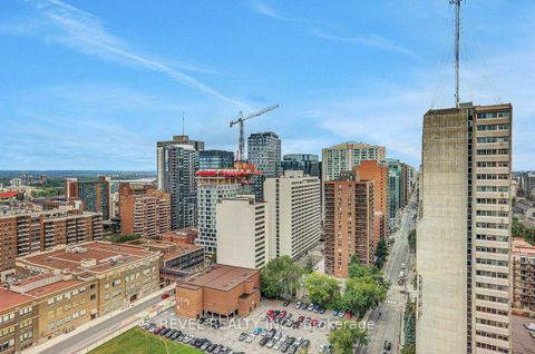 Photo 16 at 2003 - 556 Laurier Avenue W, Ottawa Centre, Ottawa