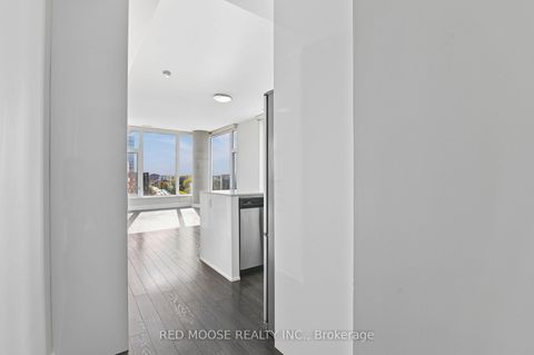 Photo 16 at 705 - 118 Holmwood Avenue, Glebe, Ottawa