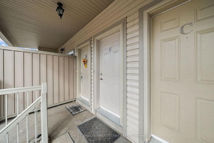 Photo 4 at F - 143 Oldfield Street, Nepean (Barrhaven East), Ottawa