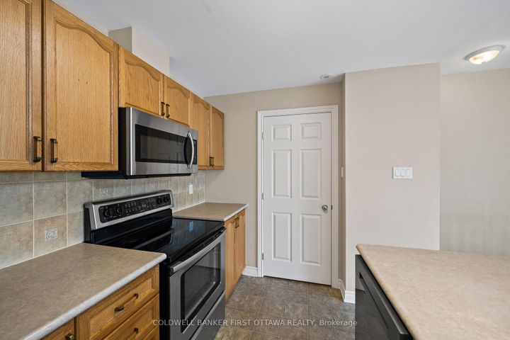 Photo 18 at F - 143 Oldfield Street, Nepean (Barrhaven East), Ottawa