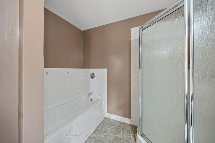 Photo 30 at F - 143 Oldfield Street, Nepean (Barrhaven East), Ottawa