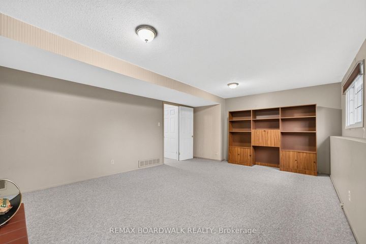 Photo 31 at 20 Tripp Crescent, Nepean (Pheasant Run), Ottawa