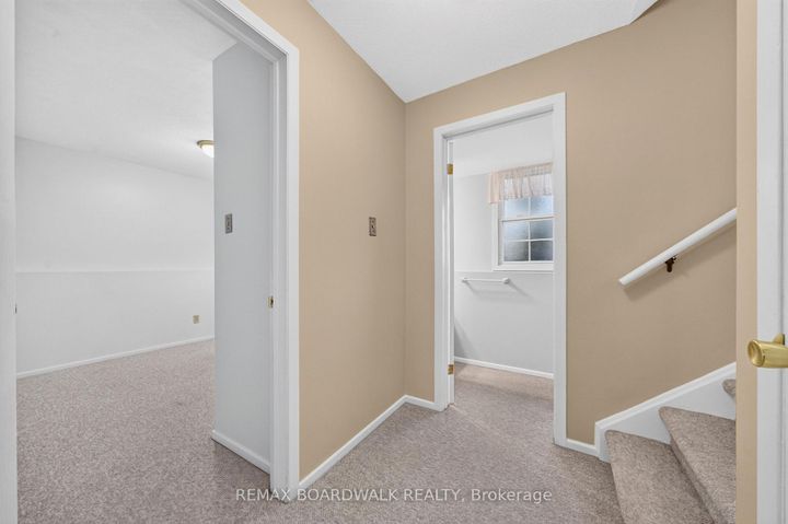 Photo 33 at 20 Tripp Crescent, Nepean (Pheasant Run), Ottawa