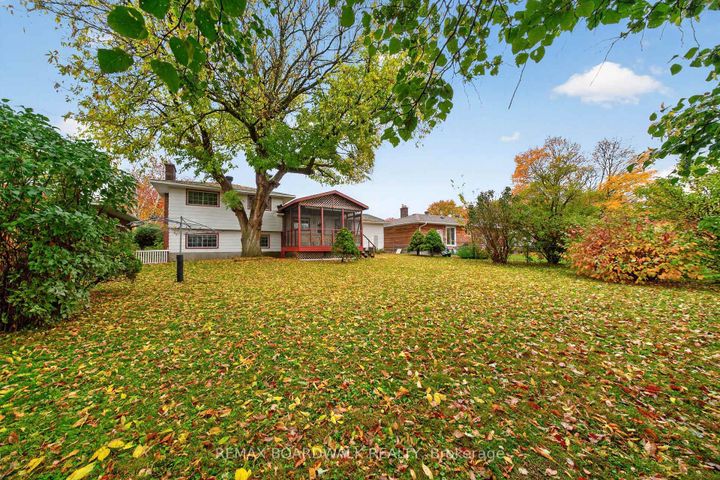 Photo 41 at 20 Tripp Crescent, Nepean (Pheasant Run), Ottawa