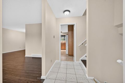 Photo 3 at 20 Tripp Crescent, Nepean (Pheasant Run), Ottawa