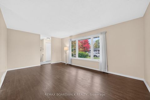 Photo 6 at 20 Tripp Crescent, Nepean (Pheasant Run), Ottawa