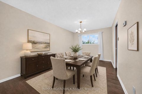 Photo 8 at 20 Tripp Crescent, Nepean (Pheasant Run), Ottawa