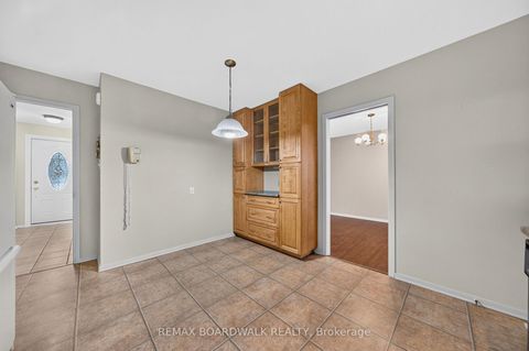 Photo 16 at 20 Tripp Crescent, Nepean (Pheasant Run), Ottawa