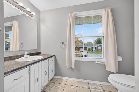 Photo 26 at 20 Tripp Crescent, Nepean (Pheasant Run), Ottawa