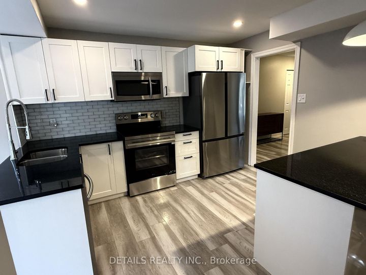 Photo 4 at 55 Saginaw Crescent, Nepean (Borden Farm/Stewart Farm/Carleton Heights/Parkwood Hills), Ottawa