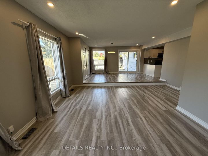 Photo 15 at 55 Saginaw Crescent, Nepean (Borden Farm/Stewart Farm/Carleton Heights/Parkwood Hills), Ottawa