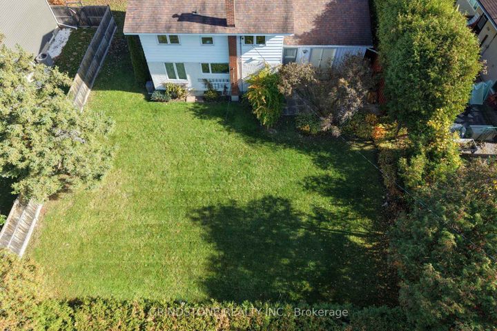 Photo 28 at 22 Lavina Crescent, Nepean (Leslie Park), Ottawa