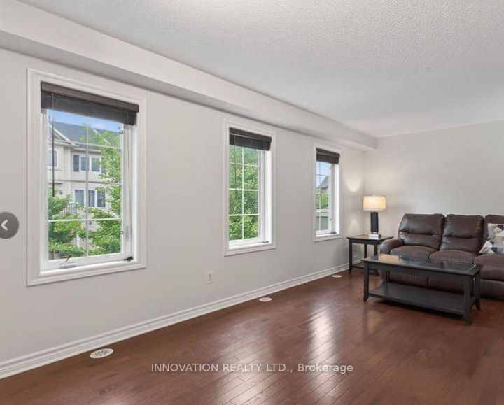 Photo 14 at 2043 Madrid Avenue, Nepean (Heritage Park), Ottawa