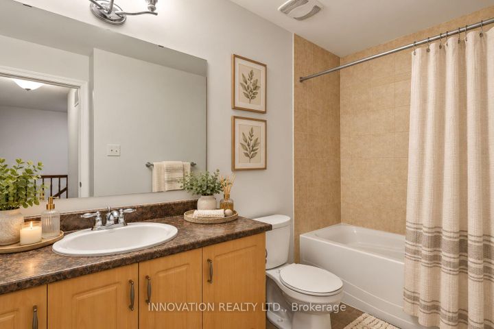 Photo 33 at 2043 Madrid Avenue, Nepean (Heritage Park), Ottawa