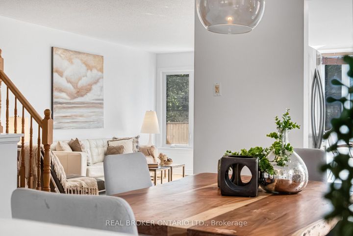 Photo 3 at 191 Thornbury Crescent, Nepean (Centrepointe), Ottawa