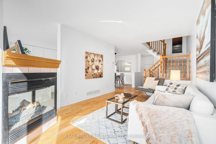 Photo 8 at 191 Thornbury Crescent, Nepean (Centrepointe), Ottawa