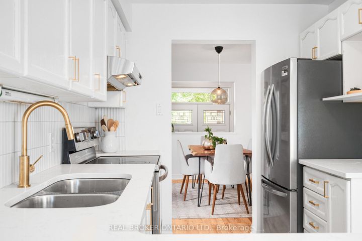 Photo 18 at 191 Thornbury Crescent, Nepean (Centrepointe), Ottawa
