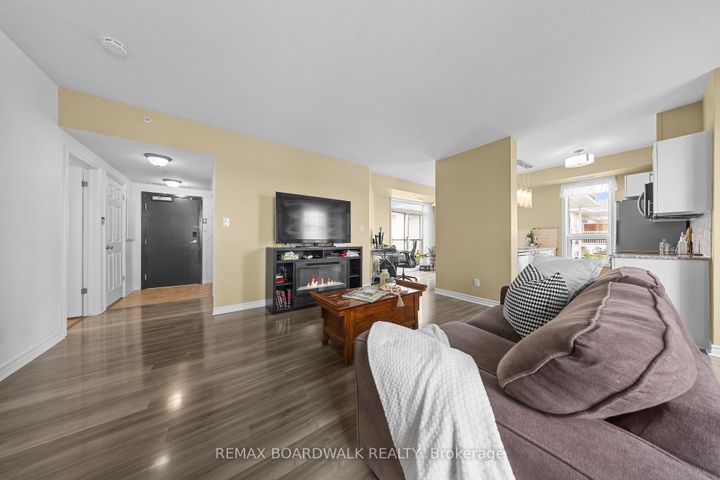 Photo 3 at 302 - 760 Chapman Mills Drive, Nepean (Strandherd), Ottawa