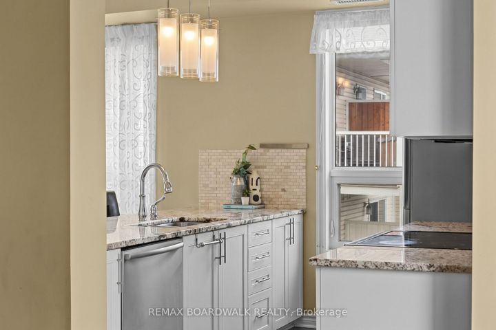 Photo 8 at 302 - 760 Chapman Mills Drive, Nepean (Strandherd), Ottawa