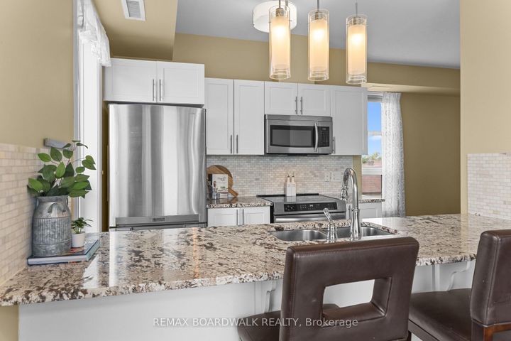Photo 9 at 302 - 760 Chapman Mills Drive, Nepean (Strandherd), Ottawa