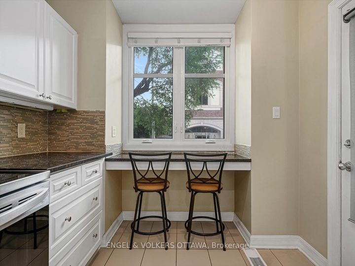 Photo 8 at A - 103 Third Avenue, Glebe, Ottawa