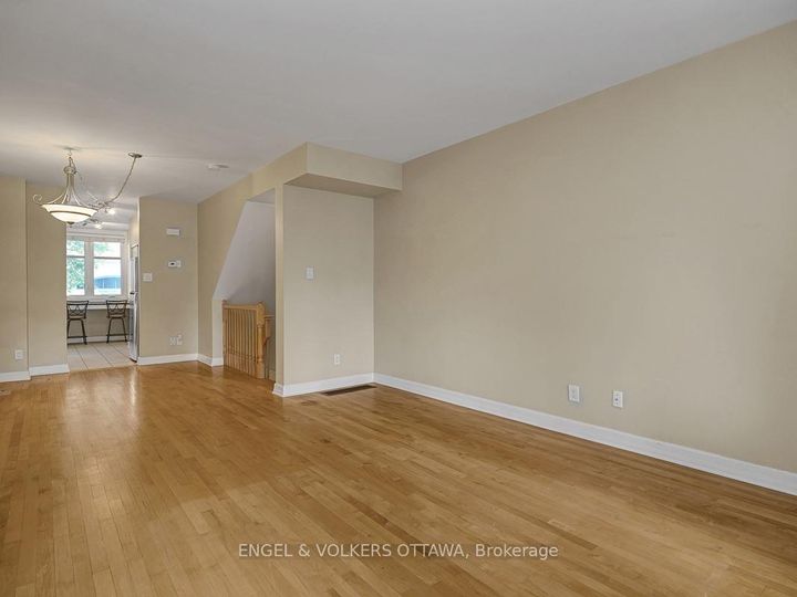 Photo 13 at A - 103 Third Avenue, Glebe, Ottawa