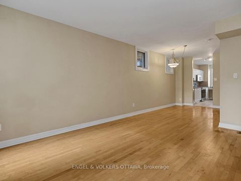 Photo 11 at A - 103 Third Avenue, Glebe, Ottawa